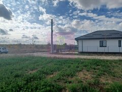Gulia, teren intravilan curti-constructii, 516 mp, utilitati aproape